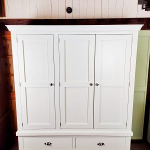 Wardrobe triple painted