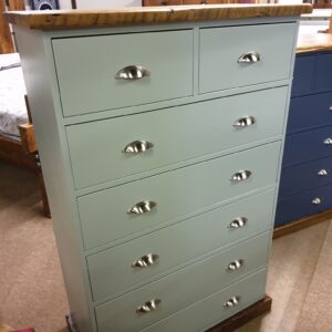 Alternative view of Royal Chest of Drawers 2 Over 5