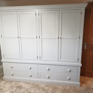 Wardrobe Quad Painted