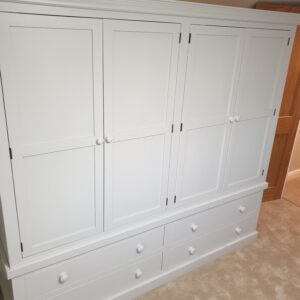 Alternative view of Wardrobe Quad Painted