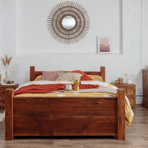 Alternative view of Windsor Rustic Bed