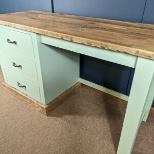 Alternative view of Royal Desk